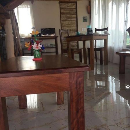 Soles Mayas Vacation Rentals ปูแอร์โต โมเรลอส ภายนอก รูปภาพ