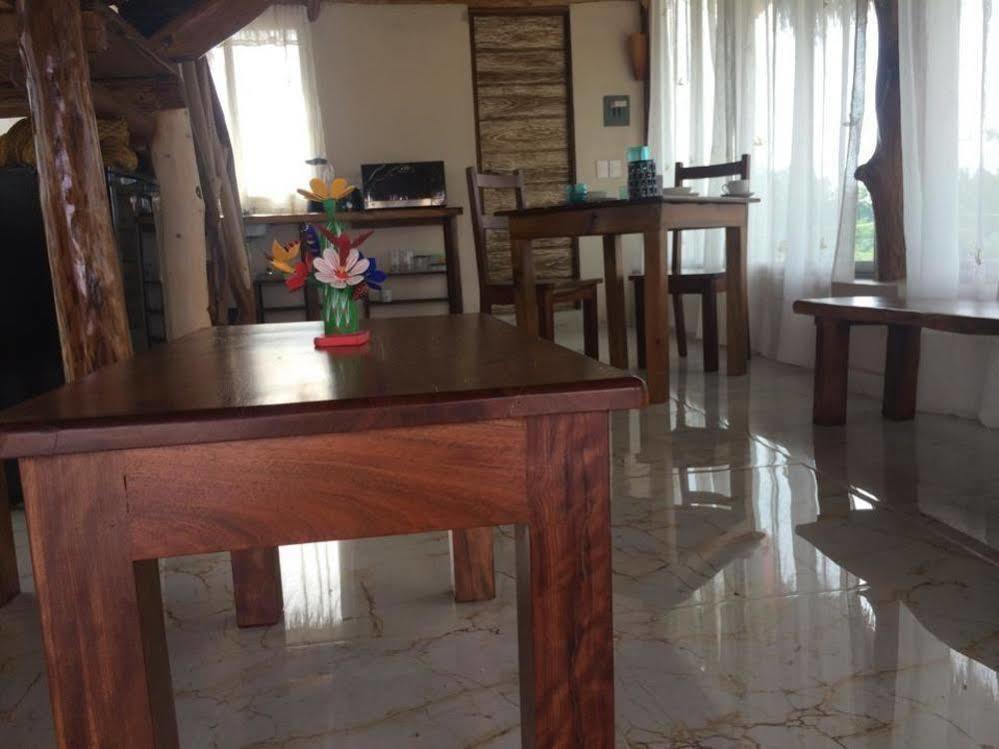 Soles Mayas Vacation Rentals ปูแอร์โต โมเรลอส ภายนอก รูปภาพ